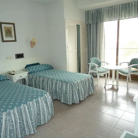 Hotel Conchas 2*