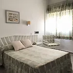 Hotel Conchas 2*