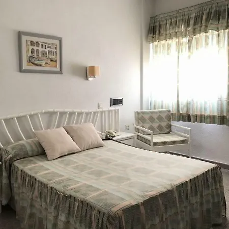 Hotel Conchas 2*